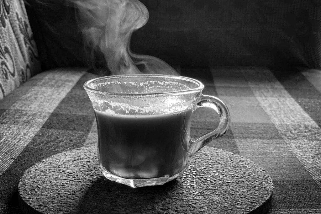 There are no such diseases exist that cannot be relieved by a cup of steaming "adrak wali chai" (ginger tea).